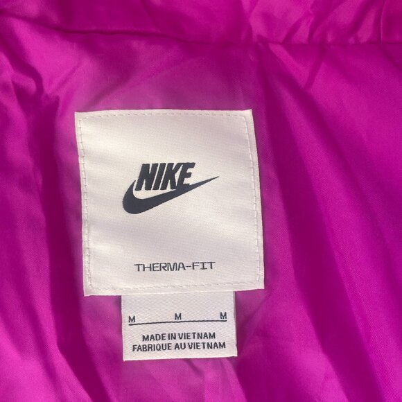 Womens Therma-FIT Puffer Coat - Picture 9 of 11